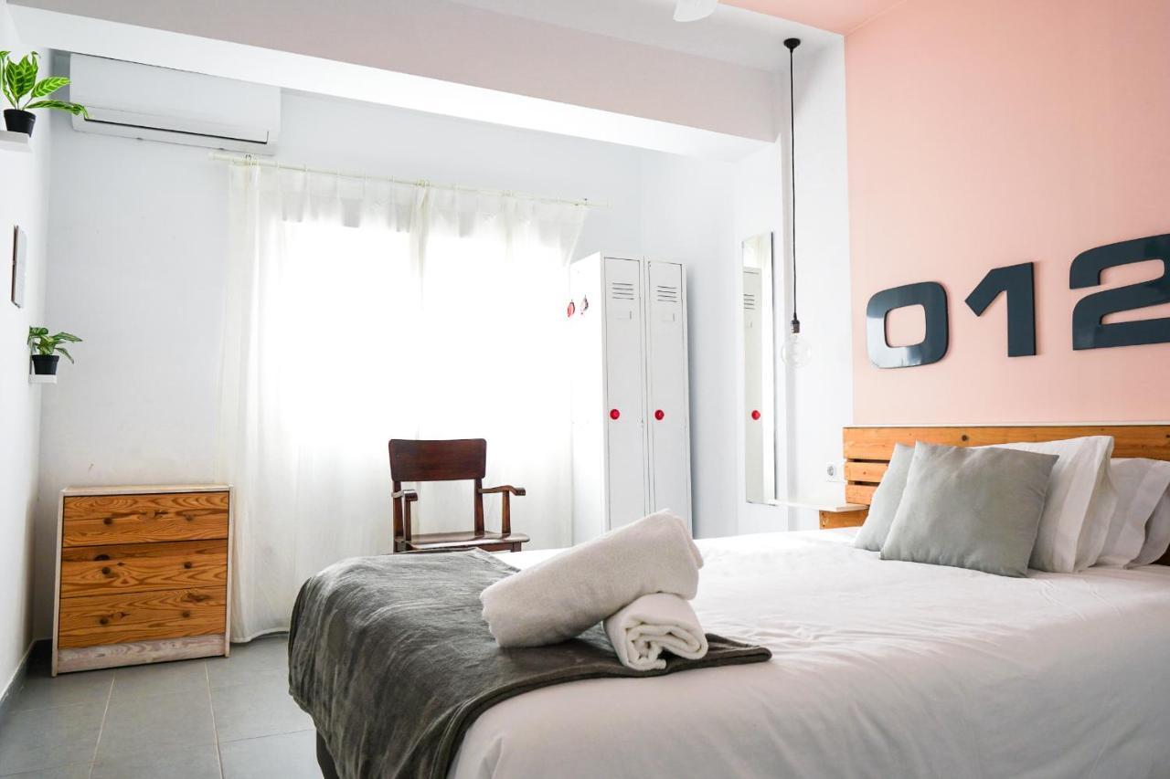 Torres De Serrano Apartment Valencia Eksteriør bilde