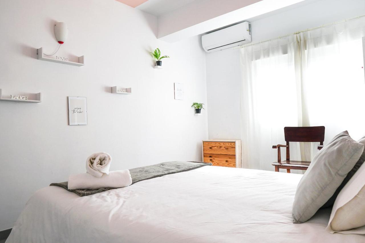 Torres De Serrano Apartment Valencia Eksteriør bilde